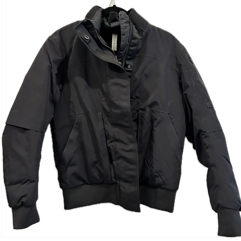 Lululemon goose down puffer bomber jacket black, size 6